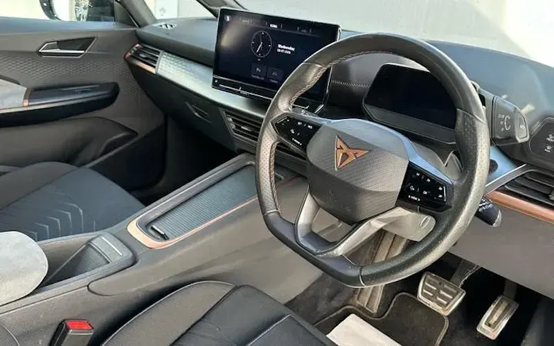 Used Cupra Born 150 kW (204 HP) 2023 White Hatchback
