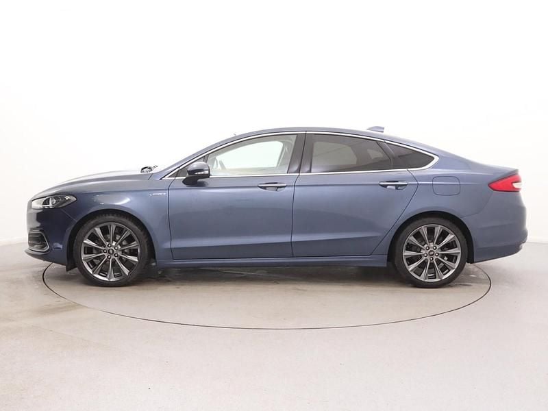 Used Ford Mondeo Vignale 187 HP (137 kW) 2021 Blue Sedan