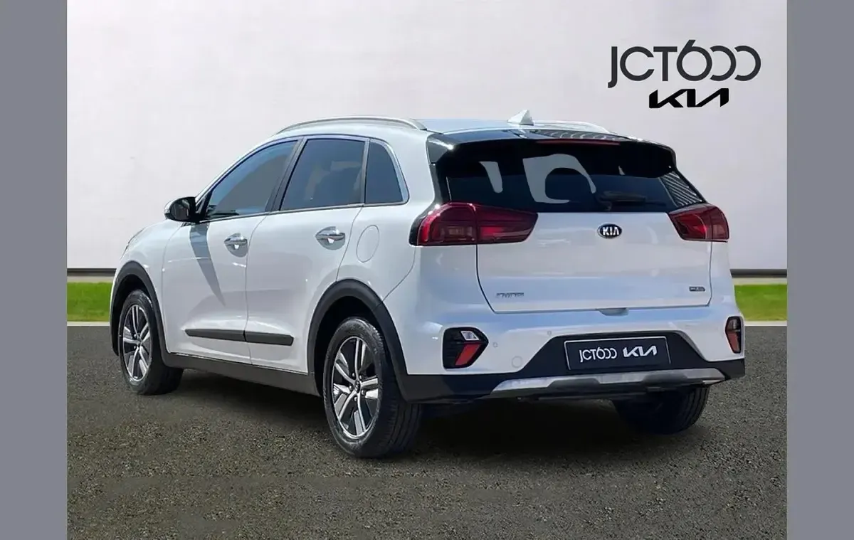 Used Kia Niro 141 HP (103 kW) 2019 White SUV