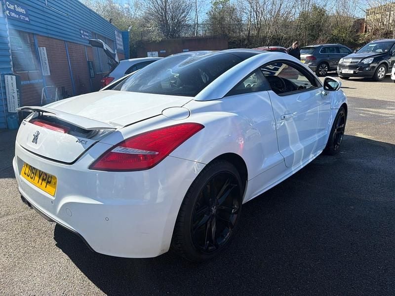 Used Peugeot RCZ GTi 156 HP (114 kW) 2011 White Coupe