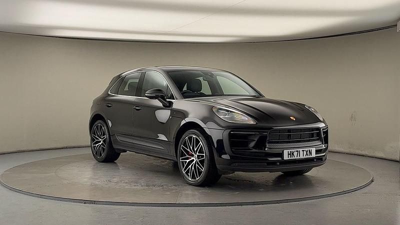 Black Used 2021 Porsche Macan SUV | £40,900 (Super price) - Image 1/4