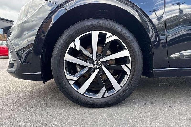 Used VW Polo Life 95 HP (69 kW) 2022 Black Hatchback