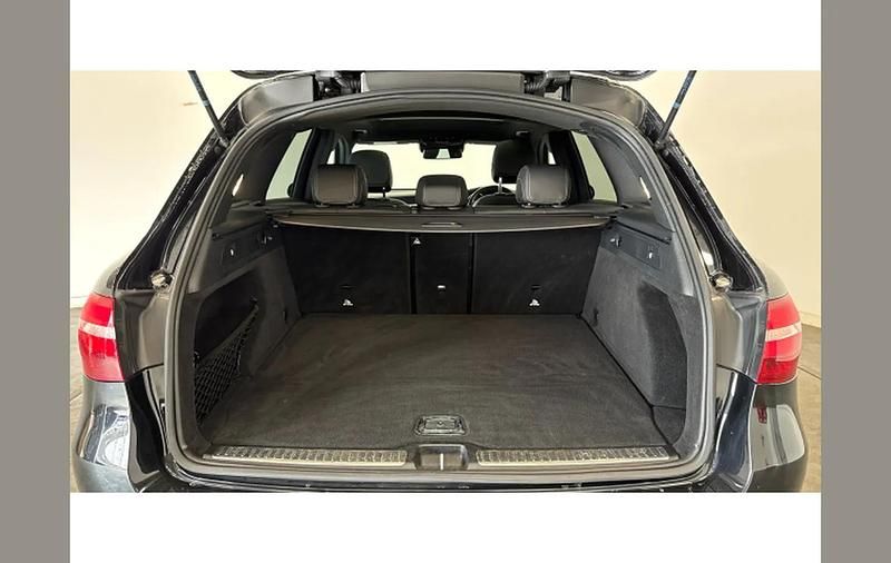 Used Mercedes GLC250 AMG 200 HP (147 kW) 2019 Black SUV