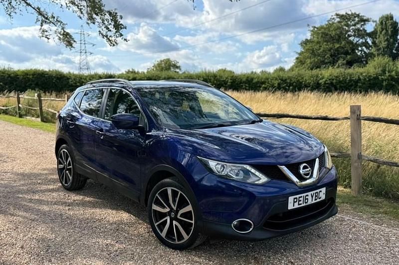 Blue Used 2016 Nissan Qashqai Tekna SUV | £6,295 (Fair price) - Image 1/1