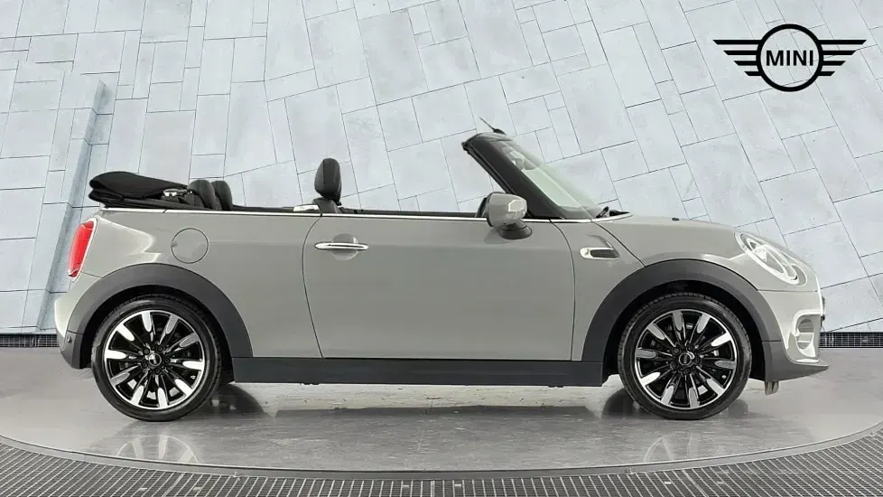 Used Mini Cooper Cabriolet Exclusive 134 HP (98 kW) 2019 Grey Cabriolet