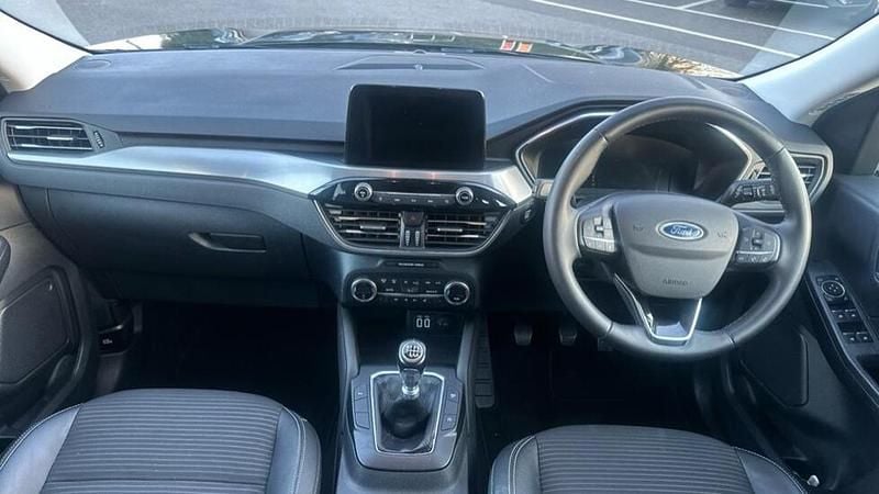 Used Ford Kuga Titanium 148 HP (108 kW) 2022 Black SUV