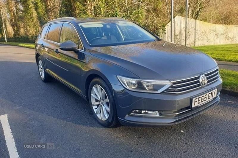 Begagnad VW Passat Business 2015 Grå Kombi