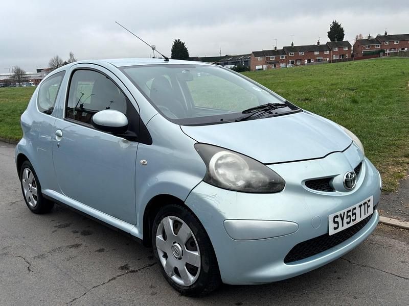Used Toyota Aygo 2005 Blue Hatchback