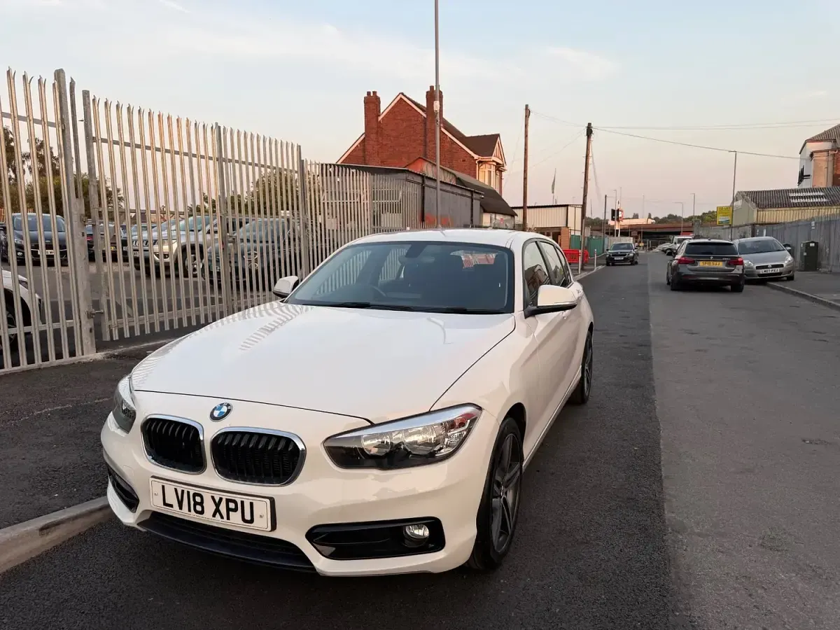 Used BMW 116 Sport Line 2018 White Hatchback
