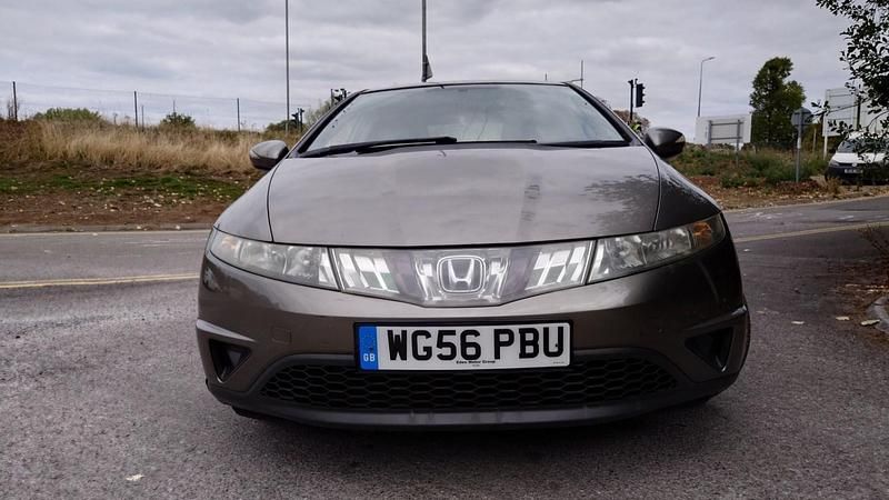 Grey Used 2006 Honda Civic S Hatchback | £1,195 (Super price) - Image 1/4