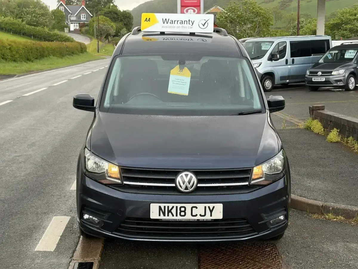 Używany VW Caddy Maxi Life 2018 Niebieski Minivan