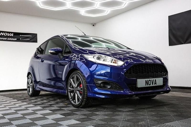 Used Ford Fiesta ST-Line 100 HP (73 kW) 2017 Blue Hatchback
