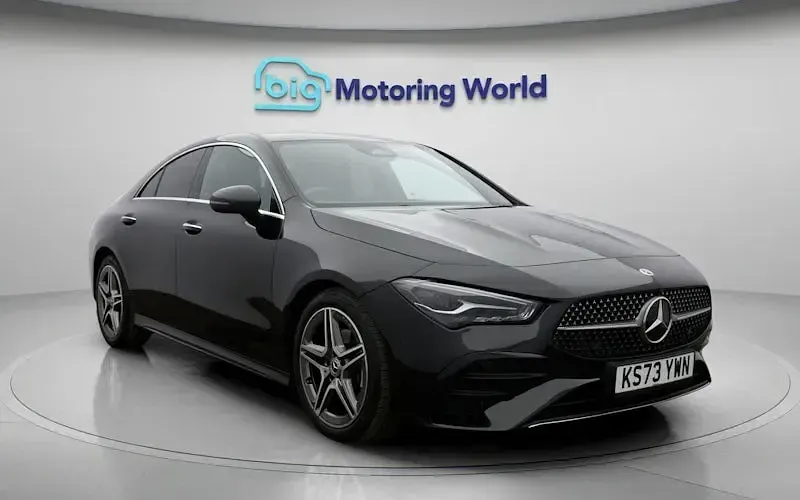 Usado Mercedes CLA180 Executive 136 HP (100 kW) 2025 Sedan