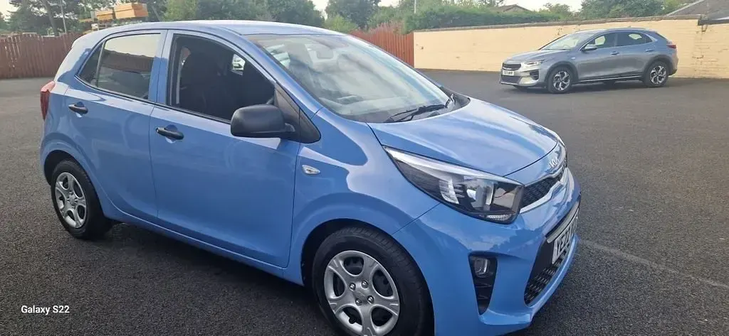 Usado Kia Picanto 66 CV (48 kW) 2022 Azul Utilitario