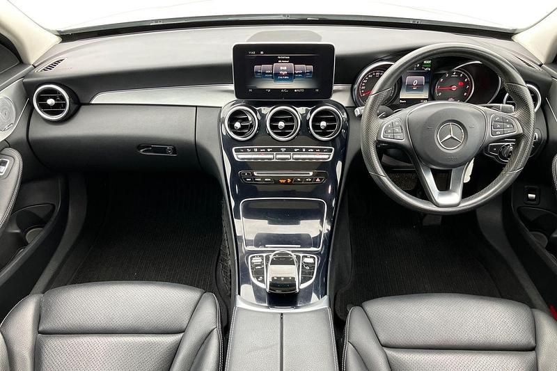 Used Mercedes C350e Premium Plus 293 HP (215 kW) 2016 Multicoloured Sedan