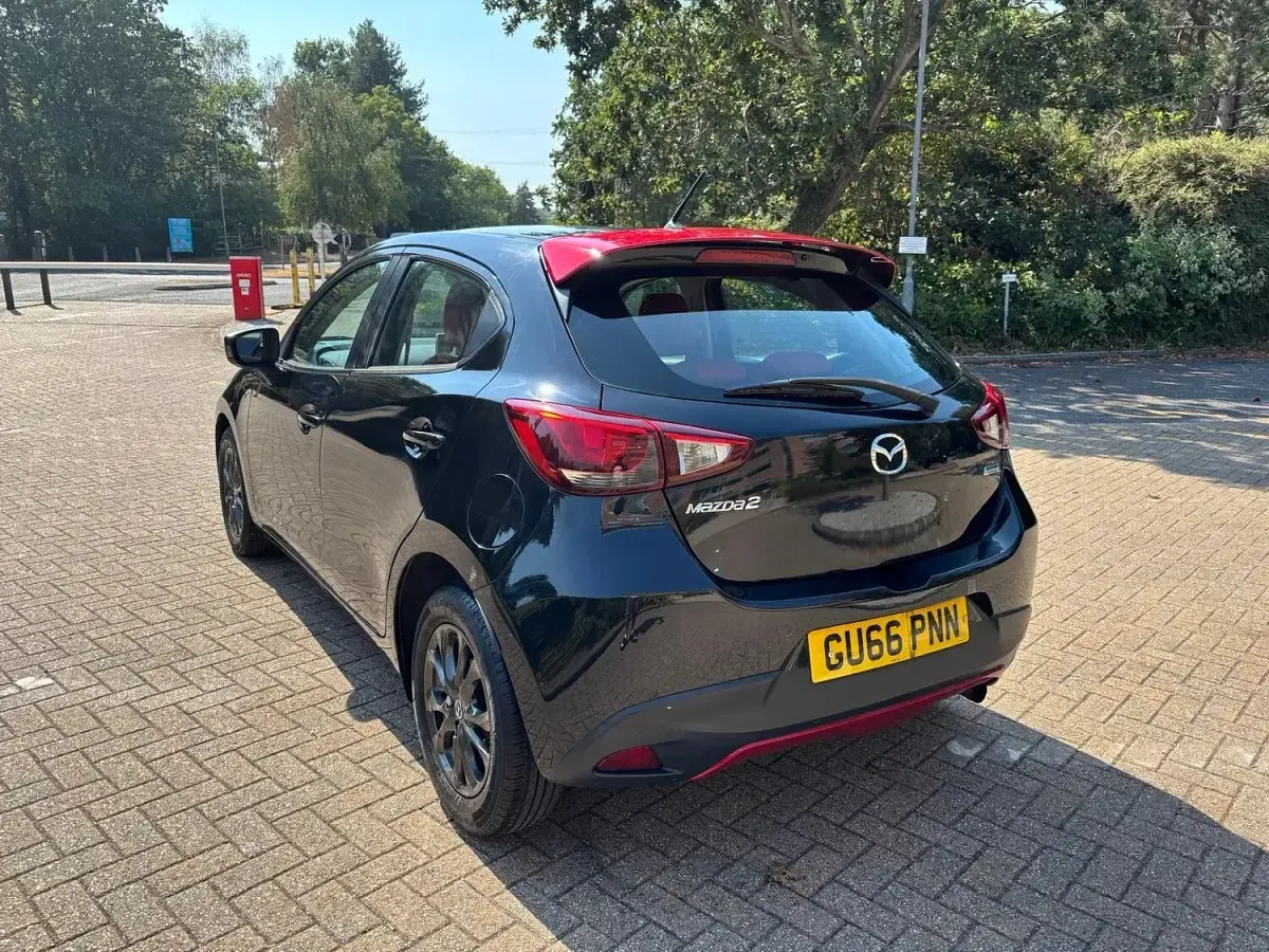 Used Mazda 2 Edition 90 HP (66 kW) 2016 Black Hatchback