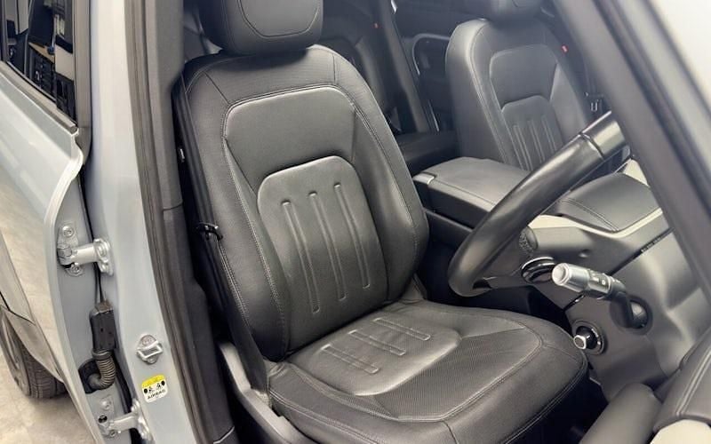 Used Land Rover Defender HSE Dynamic 404 HP (297 kW) 2024 SUV