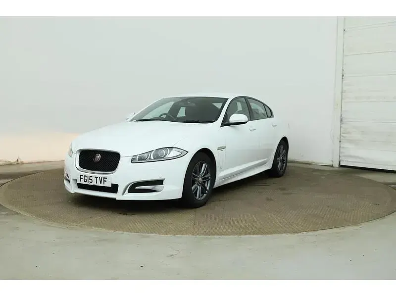 Used Jaguar XF R-Sport 163 HP (119 kW) 2015 White Sedan