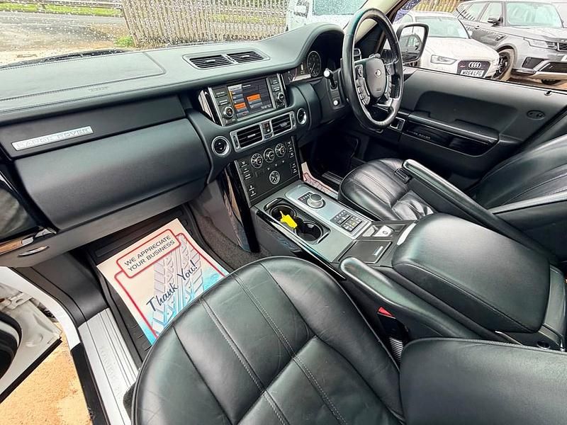 Used Land Rover Range Rover Vogue 313 HP (230 kW) 2012 White SUV