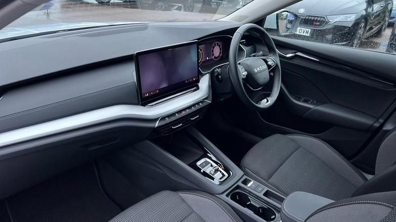 Used Skoda Octavia SE Technology 116 HP (85 kW) 2025 Moon white metallic