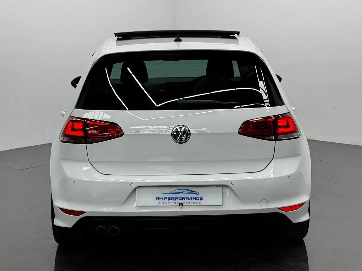 Used VW Golf VII R-line Edition 2016 White Hatchback