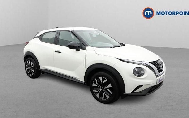 White Used 2025 Nissan Juke Acenta Premium SUV | £15,449 (Fair price) - Image 1/4