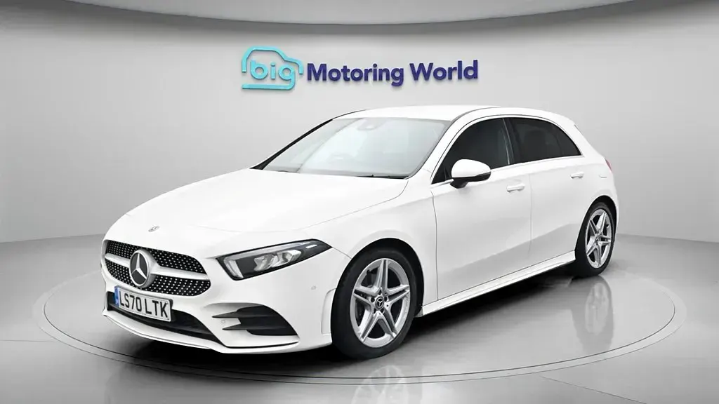 Używany Mercedes A200 Executive 163 KM (119 kW) 2020 Biały Hatchback