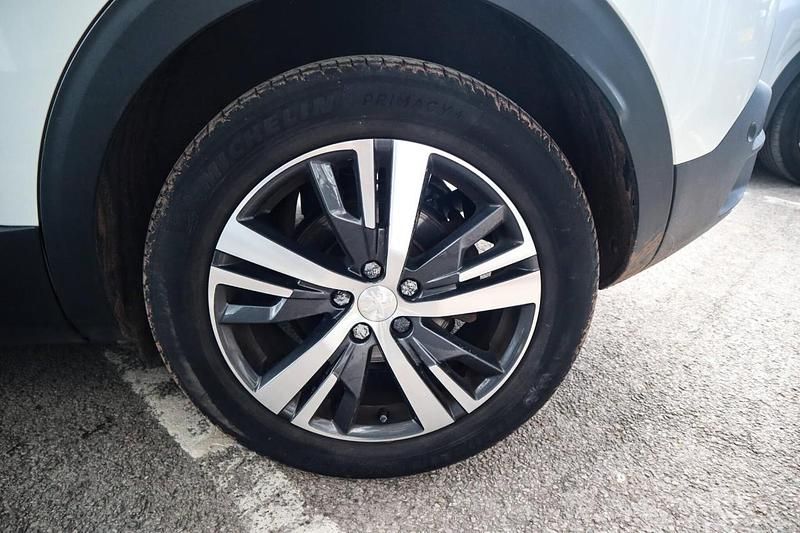 Used Peugeot 3008 Allure 131 HP (96 kW) 2022 White SUV