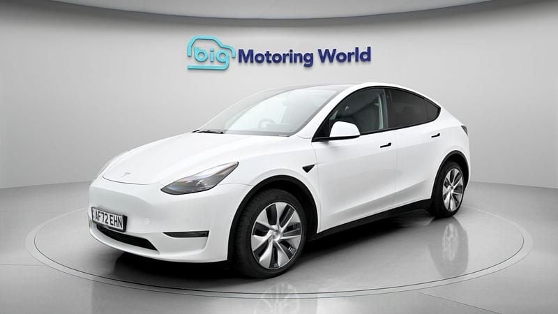 Used Tesla Model Y Long Range AWD 378 kW (514 HP) 2022 White SUV