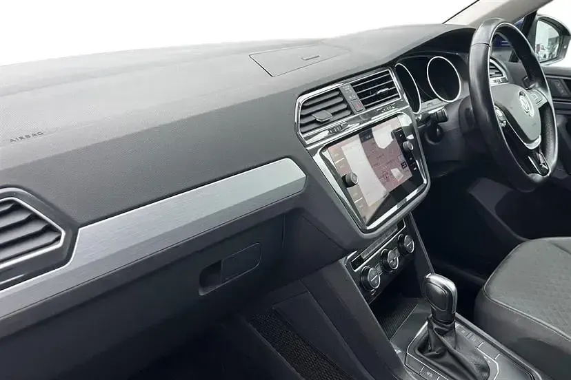 Begagnad VW Tiguan Match 150 HK (110 kW) 2020 Blå SUV