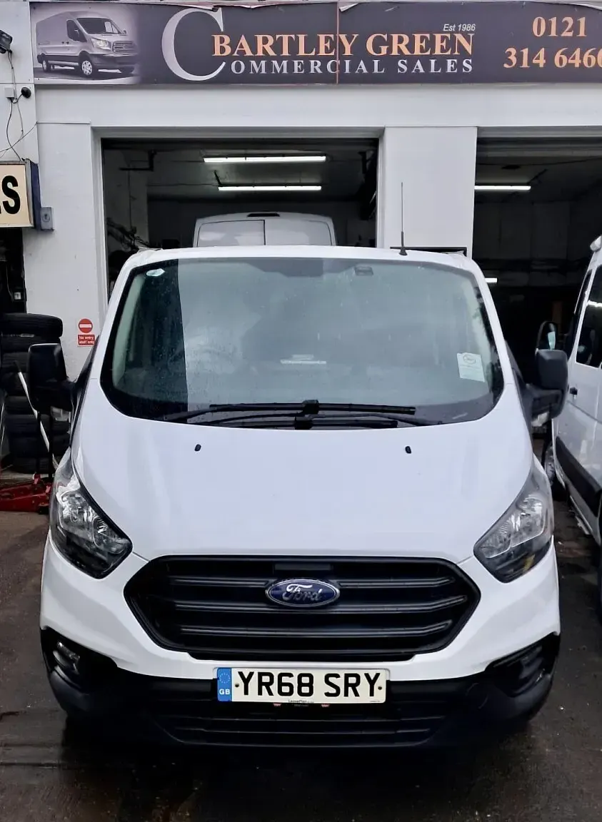 Used Ford Transit Custom 2018 White Estate
