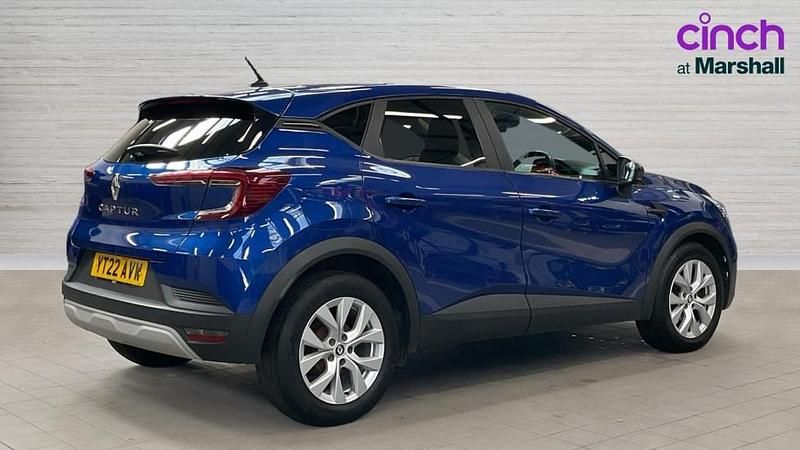 Used Renault Captur Iconic 140 HP (102 kW) 2022 Blue SUV