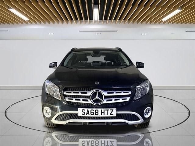 Used Mercedes GLA200 SE 156 HP (114 kW) 2018 Black SUV