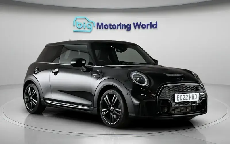 Used Mini Cooper S Hatch 178 HP (130 kW) 2022 Black Hatchback
