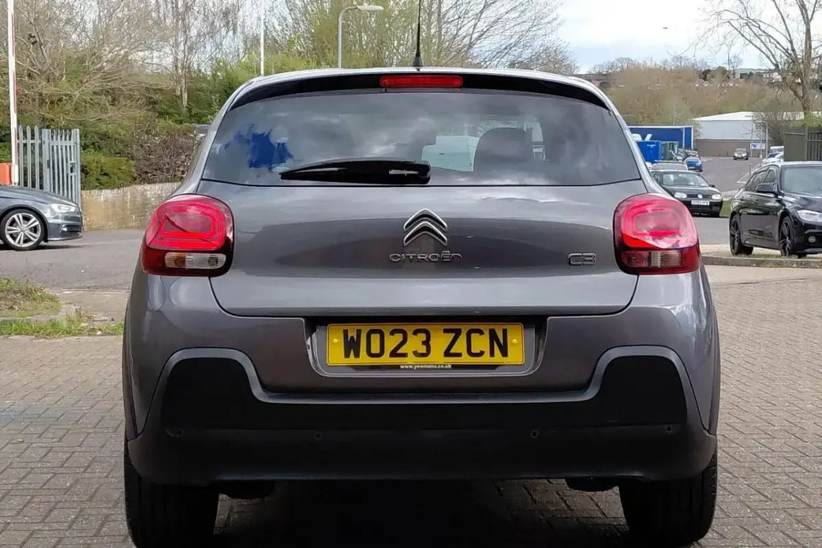 Used Citroën C3 PureTech 82 HP (60 kW) 2023 Grey Hatchback