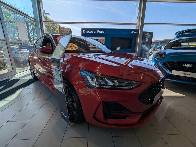 Ny Ford Focus ST-Line 2026 Halvkombi