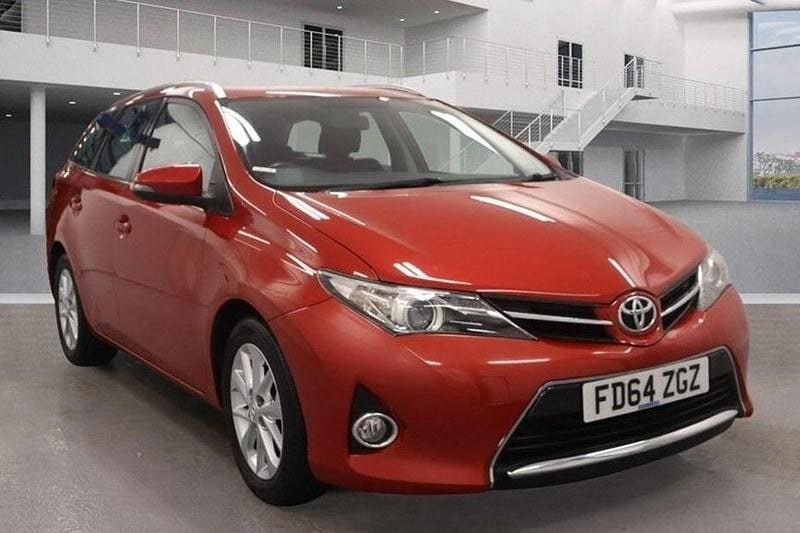 Used 2014 Toyota Auris Touring Sports Estate | £5,950 (Good price) - Image 1/1