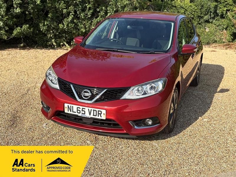 Red Used 2015 Nissan Pulsar N-TEC Hatchback | £4,499 (A bit pricey) - Image 1/4