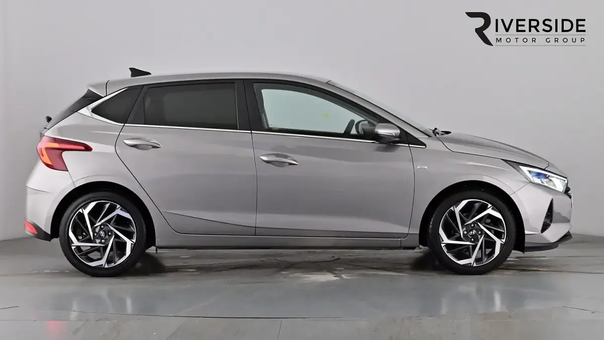 Used Hyundai i20 Premium 100 HP (73 kW) 2022 Other Hatchback