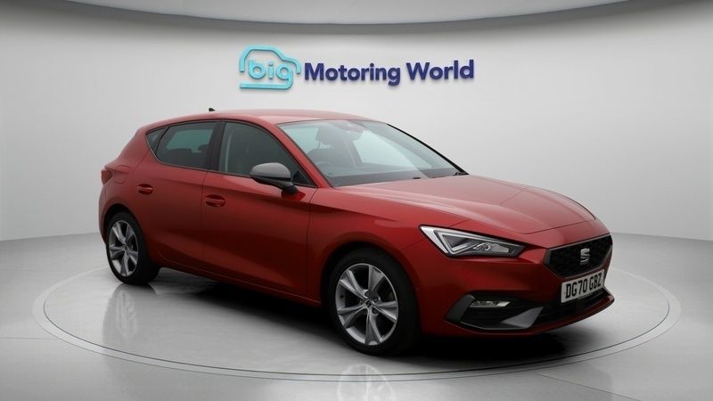Used 2020 Seat Leon FR | £13,300 (Fair price) - Image 1/4