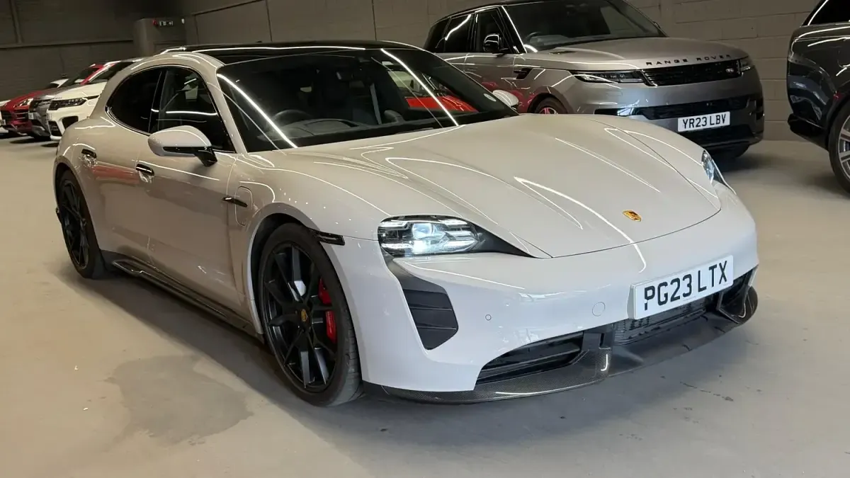 Used Porsche Taycan Performance Package 439 kW (598 HP) 2023 Grey Estate