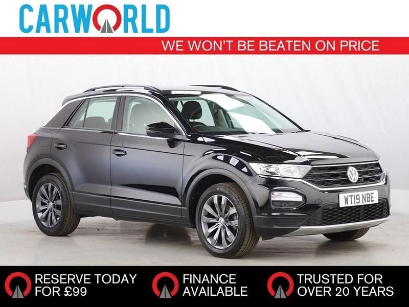 Black Used 2019 VW T-Roc SE SUV | £15,700 (Good price) - Image 1/3