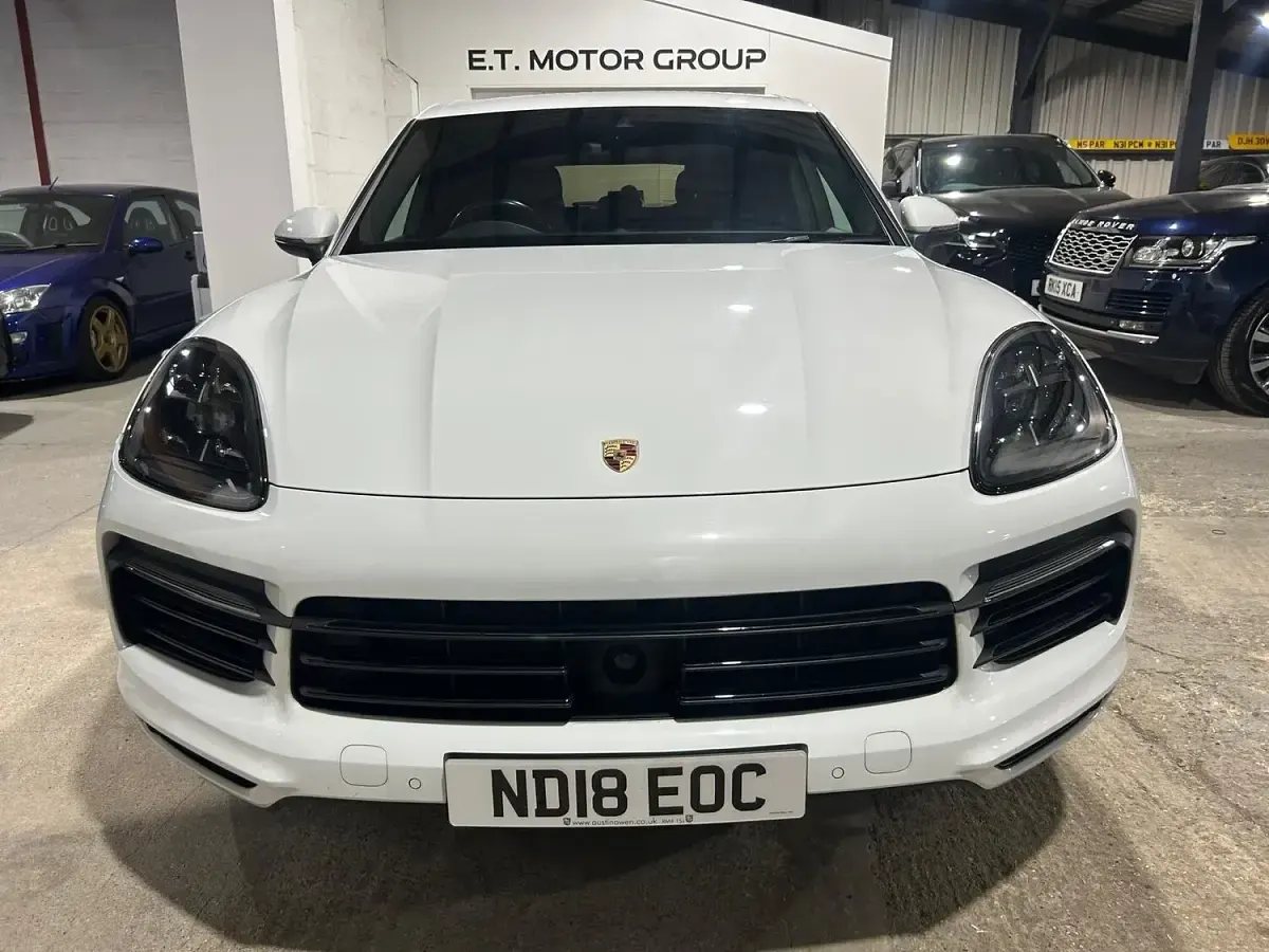 Used Porsche Cayenne E-Hybrid 2018 White SUV