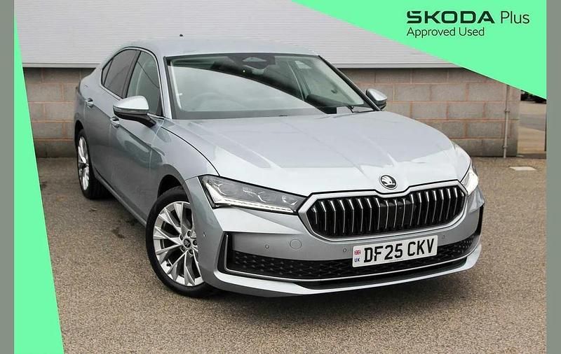 Used Skoda Superb SE L 147 HP (108 kW) 2025 Pebble silver metallic Hatchback