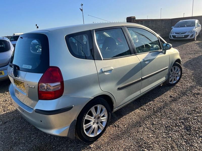 Used Honda Jazz SE 82 HP (60 kW) 2007 Green Hatchback