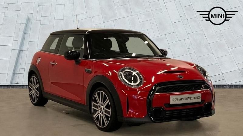 Red Used 2021 Mini Cooper S Exclusive Hatchback | £16,750 (Good price) - Image 1/4