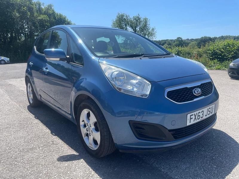 Blue Used 2013 Kia Venga 2 Hatchback | £4,993 (Fair price) - Image 1/4
