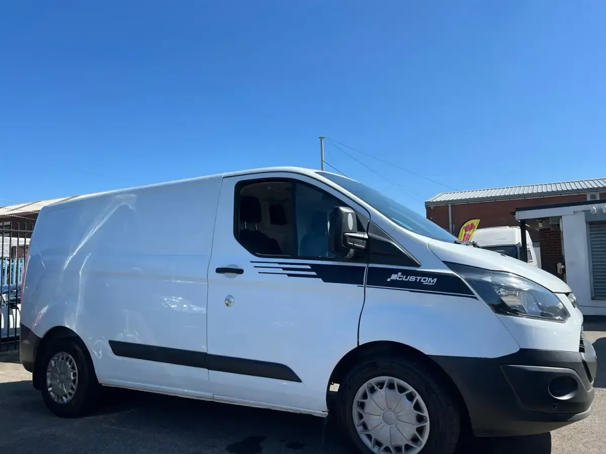 Begagnad Ford Transit Custom 100 HK (73 kW) 2016 Vit Van