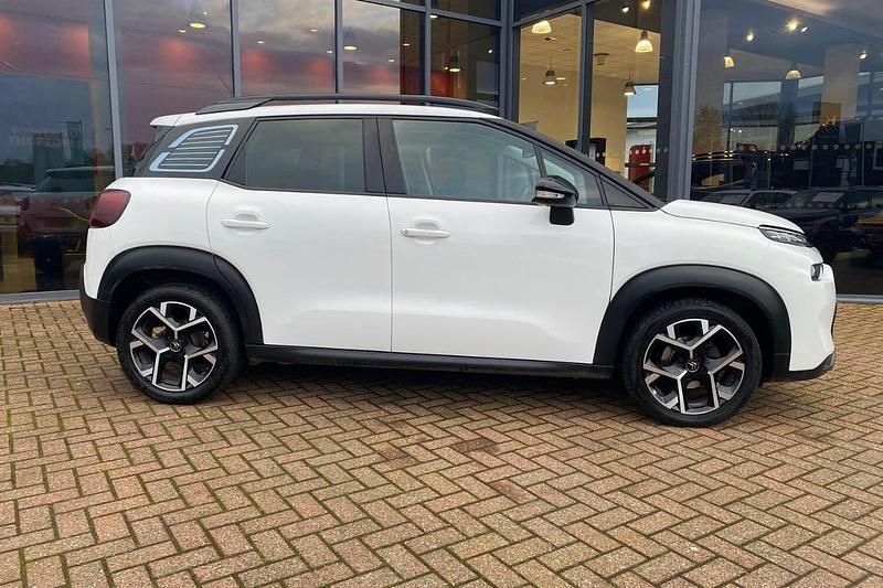 White Used 2022 Citroën C3 Aircross Shine SUV | £12,995 (Fair price) - Image 1/4