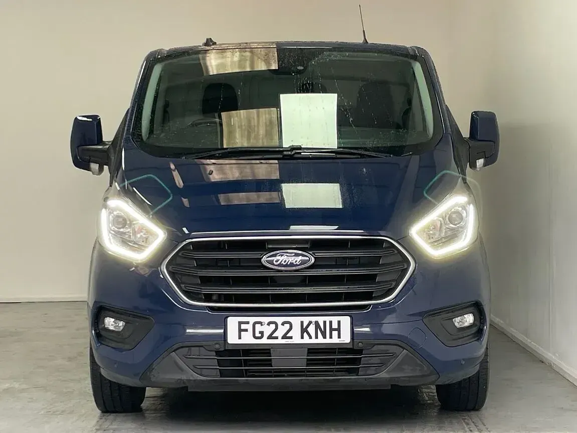 Used Ford Transit Custom Limited 130 HP (95 kW) 2022 Blue Van
